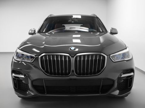 Used 2022 BMW X5 M50i w/ Executive Package image 8