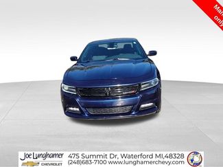 Used 2015 Dodge Charger SXT video 3