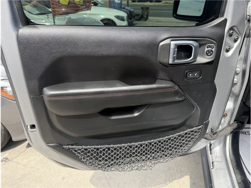 Used 2020 Jeep Wrangler Unlimited Rubicon AWD/4WD image 17
