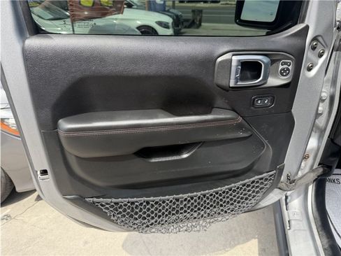 Used 2020 Jeep Wrangler Unlimited Rubicon AWD/4WD image 17