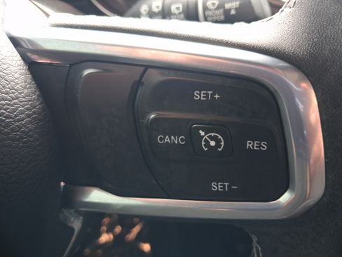Used 2023 Jeep Wrangler Unlimited Sahara w/ LED Lighting Group AWD/4WD image 23
