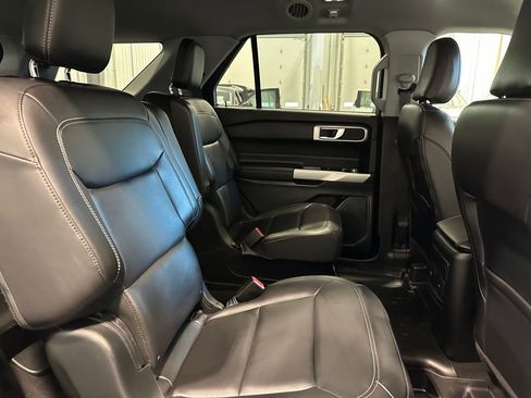Used 2023 Ford Explorer XLT w/ Equipment Group 202A image 32