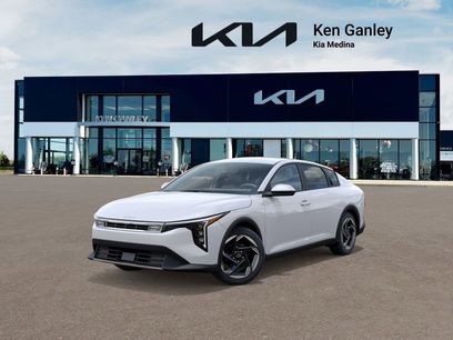 New 2025 Kia K4 EX