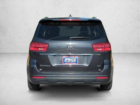 Used 2020 Kia Sedona EX FWD image 6