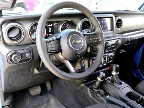 Used 2023 Jeep Wrangler Sport S image 9