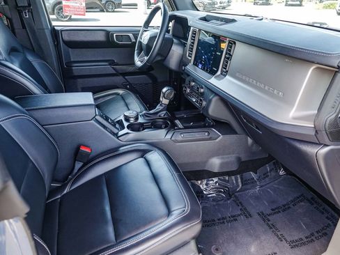 Certified 2025 Ford Bronco Outer Banks image 15