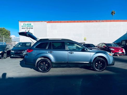Used 2013 Subaru Outback 2.5i Limited image 4