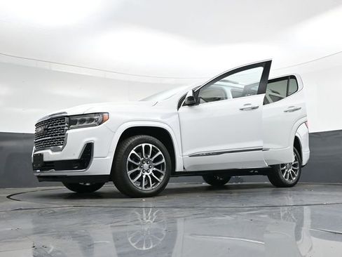 Used 2023 GMC Acadia Denali w/ Denali Ultimate Package image 41