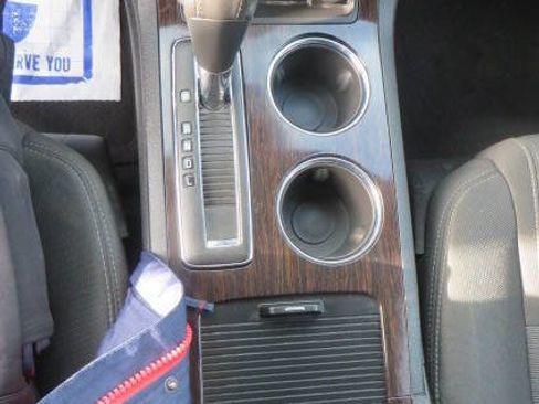 Used 2016 Chevrolet Traverse LT w/ Style and Technology Package image 49