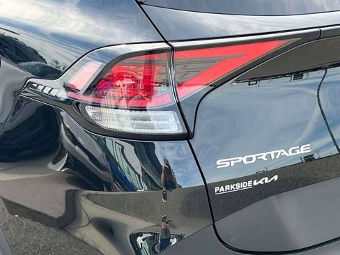 Certified 2025 Kia Sportage EX AWD/4WD image 36
