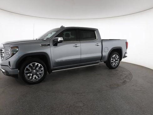 Used 2024 GMC Sierra 1500 Denali w/ Denali Reserve Package AWD/4WD image 6