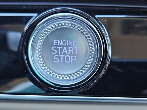 New 2026 Genesis GV70 2.5T Advanced AWD/4WD image 24