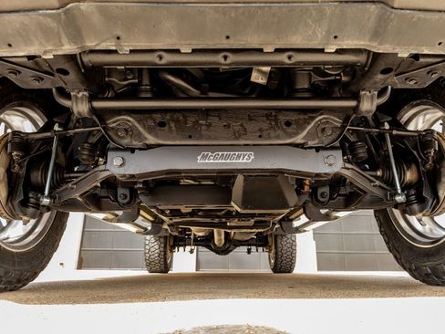 Used 2025 GMC Sierra 2500 SLT w/ SLT Convenience Package image 15