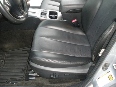 Used 2013 Subaru Outback 2.5i Limited AWD/4WD image 35