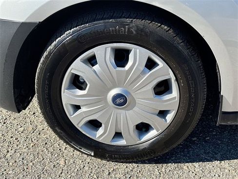 Used 2021 Ford Transit Connect XLT image 13