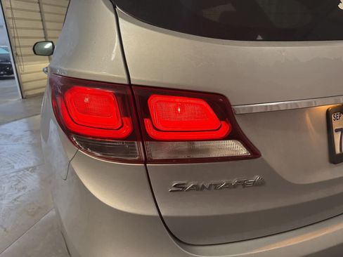 Used 2017 Hyundai Santa Fe SE w/ SE Ultimate Tech Package 03 image 10