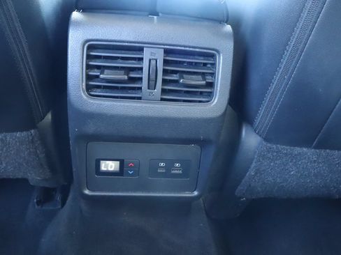 Used 2023 Nissan Rogue SL w/ SL Premium Package FWD image 31