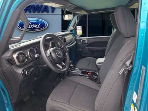 Used 2020 Jeep Wrangler Unlimited Sport AWD/4WD image 11