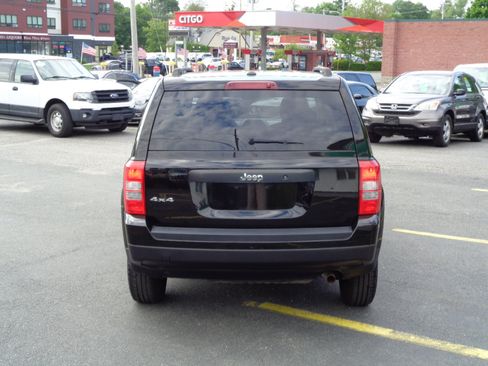 Used 2017 Jeep Patriot Sport image 11