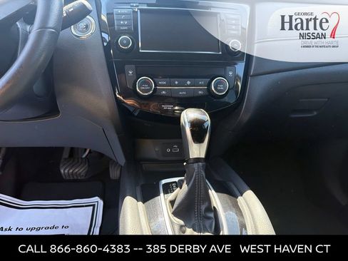 Used 2019 Nissan Rogue SV AWD/4WD image 14