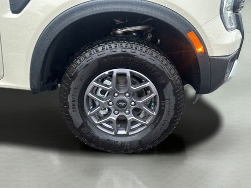 Used 2025 Ford Ranger XLT w/ Trailer Tow Package AWD/4WD image 9