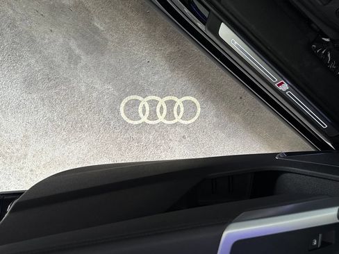 Used 2020 Audi Q3 2.0T Prestige w/ Prestige Package AWD/4WD image 11