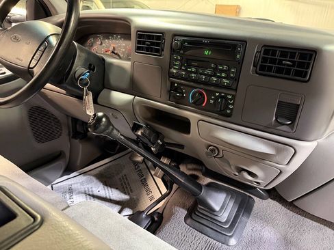 Used 2000 Ford F350 XLT AWD/4WD image 27