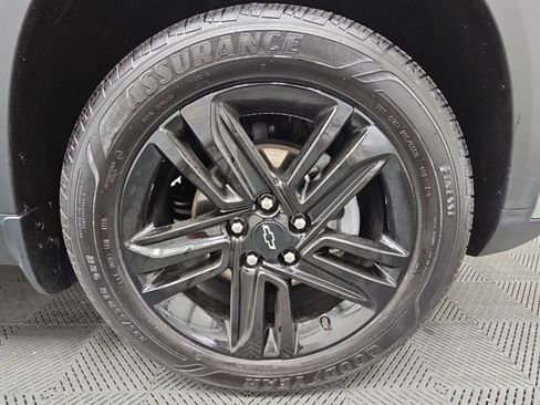 Used 2025 Chevrolet Trax ACTIV w/ Sunroof Package FWD image 45