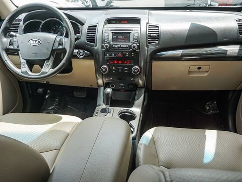 Used 2013 Kia Sorento EX w/ EX V6 Premium Pkg FWD image 15