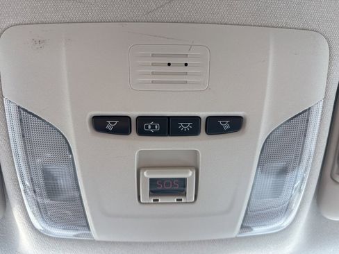 Used 2020 Toyota Corolla LE image 39