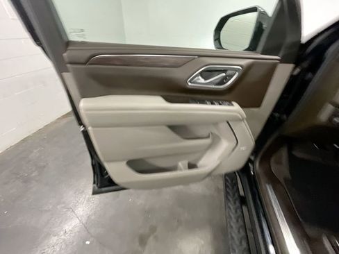 Used 2023 Chevrolet Tahoe Z71 w/ Luxury Package image 23