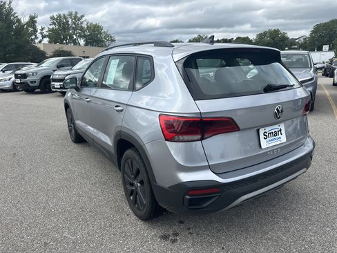 Used 2023 Volkswagen Taos S FWD image 5