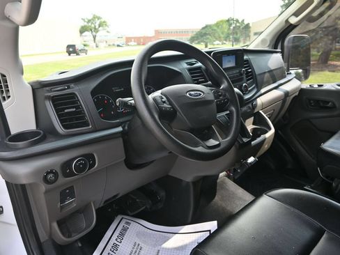 Used 2022 Ford Transit 250 148 High Roof Extended RWD image 12