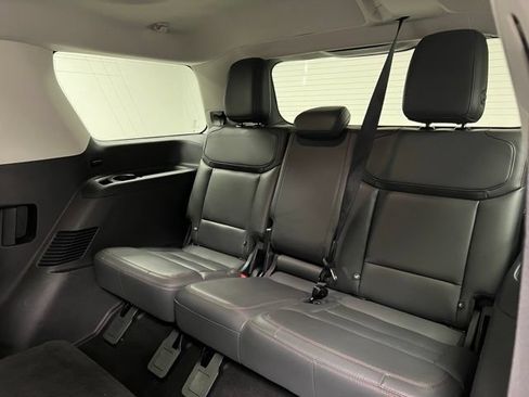 Used 2025 Ford Expedition Active AWD/4WD image 43
