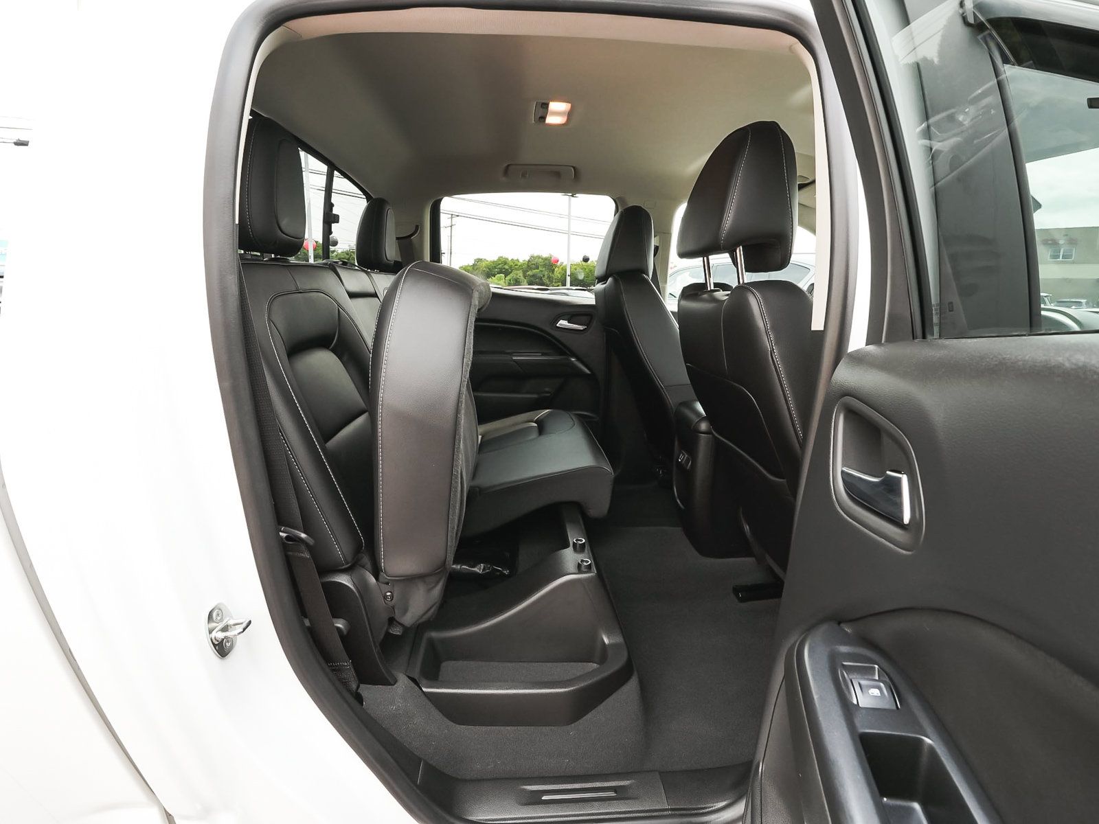 Used 2022 GMC Canyon Elevation w/ Elevation Premium Package AWD/4WD image 35