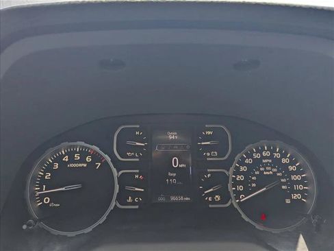 Used 2018 Toyota Tundra SR5 w/ SR5 Upgrade Package RWD image 10
