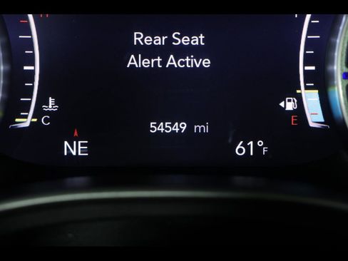 Used 2023 Chrysler Pacifica Touring-L FWD image 25