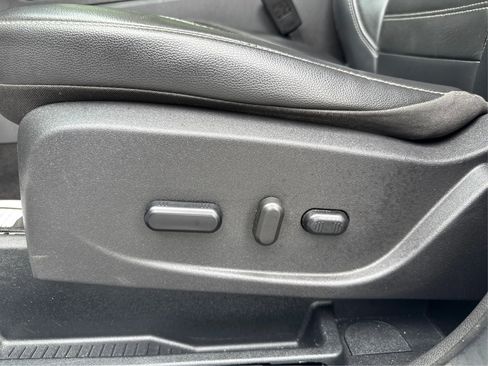 Used 2018 Ford Escape Titanium AWD/4WD image 23