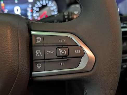 Used 2026 Jeep Compass Limited AWD/4WD image 17