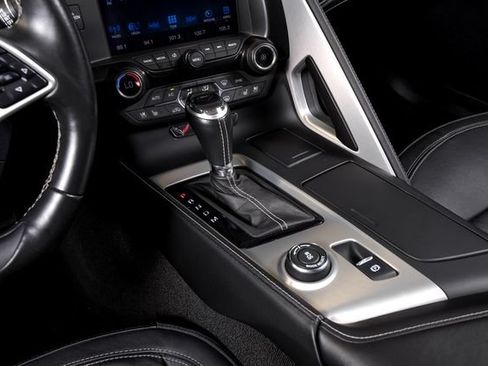 Used 2019 Chevrolet Corvette Stingray Coupe RWD image 28