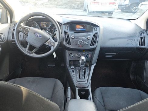 Used 2016 Ford Focus SE image 8