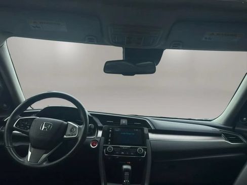 Used 2018 Honda Civic Touring image 13