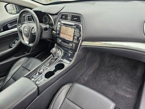 Used 2023 Nissan Maxima SL image 13