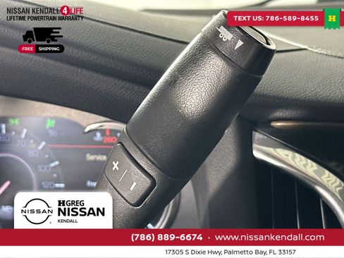 Used 2018 Cadillac Escalade Luxury image 24