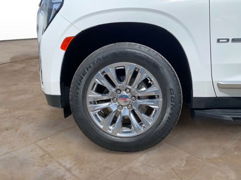 Used 2023 GMC Yukon Denali image 31