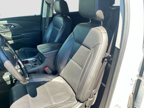 Used 2021 Chevrolet Traverse Premier w/ Redline Edition FWD image 20