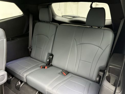 Certified 2024 Buick Enclave Essence w/ Experience Buick Package image 14