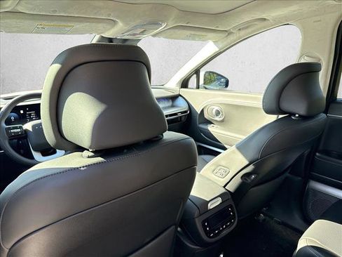 New 2026 Hyundai Ioniq 9 Calligraphy image 16