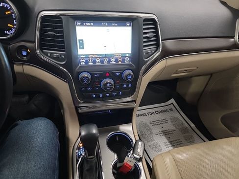 Used 2018 Jeep Grand Cherokee Limited w/ Luxury Group II image 18