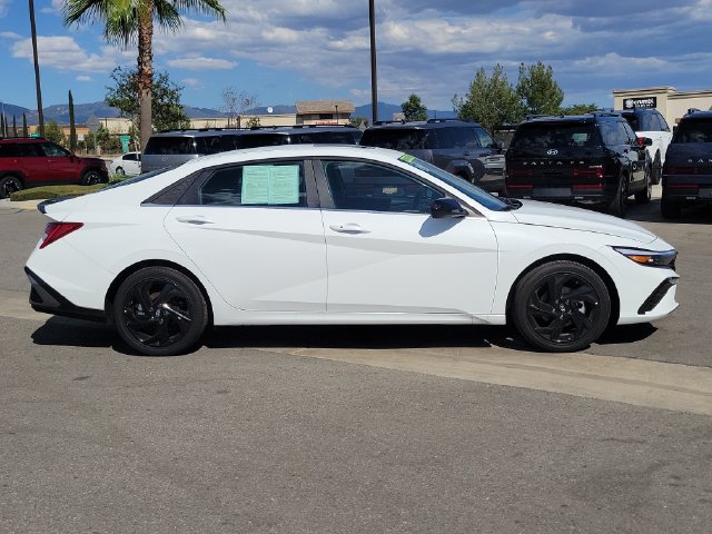 Used 2026 Hyundai Elantra SEL Sport Premium FWD image 32